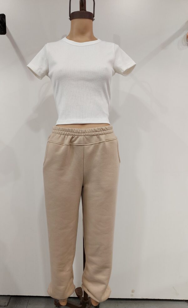 C411 Jogger con puño